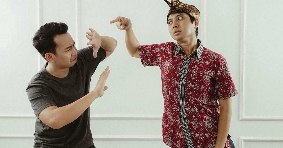 Conflitti tra fratelli adulti cause comuni